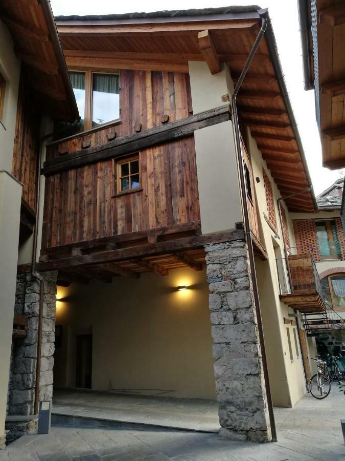 L'Atelier Du Temps - Les Greniers Appartements Aosta Zewnętrze zdjęcie