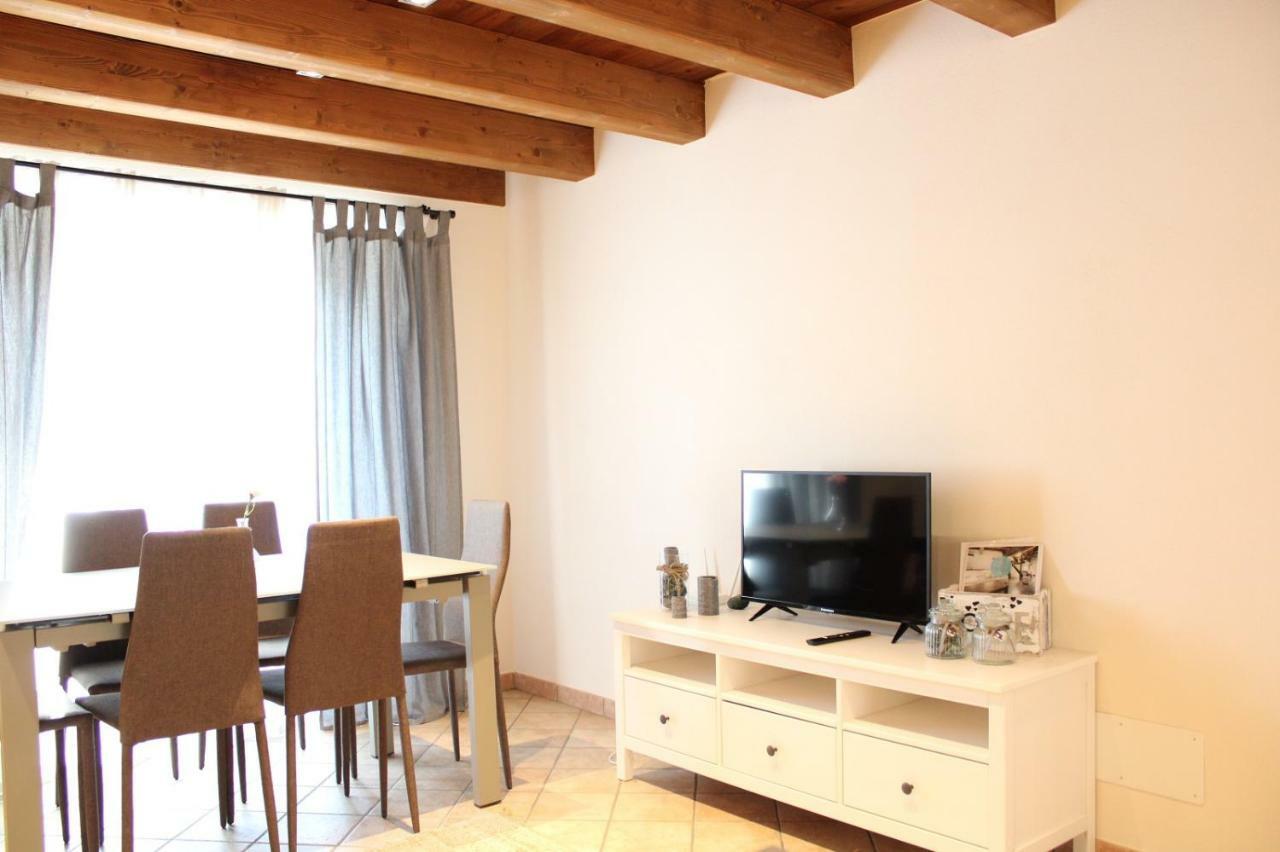 L'Atelier Du Temps - Les Greniers Appartements Aosta Zewnętrze zdjęcie